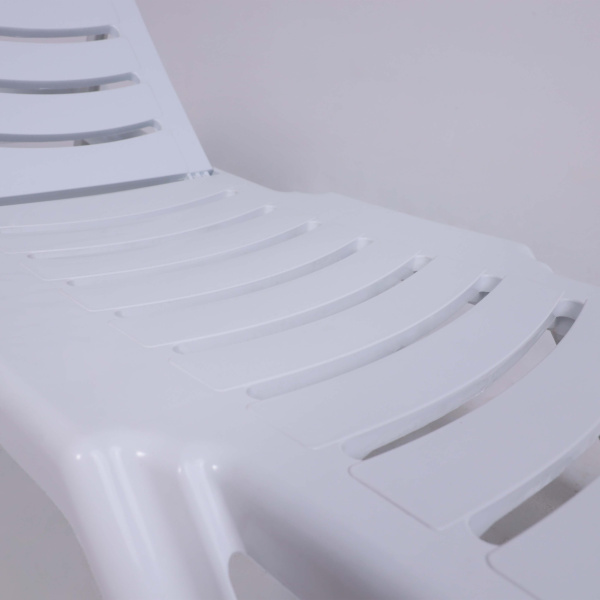 Шезлонг Элластик, пластик, белый Шезлонг Элластик, пластик, белый