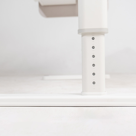 Стол Ergosmart Caravel S, регулируемый  1050х700х(550-820) мм