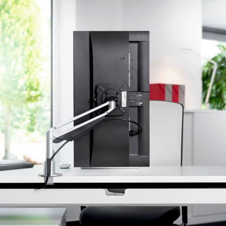 Кронштейн для монитора Novus Clu III C, черный Кронштейн для монитора Novus Clu III C, черный