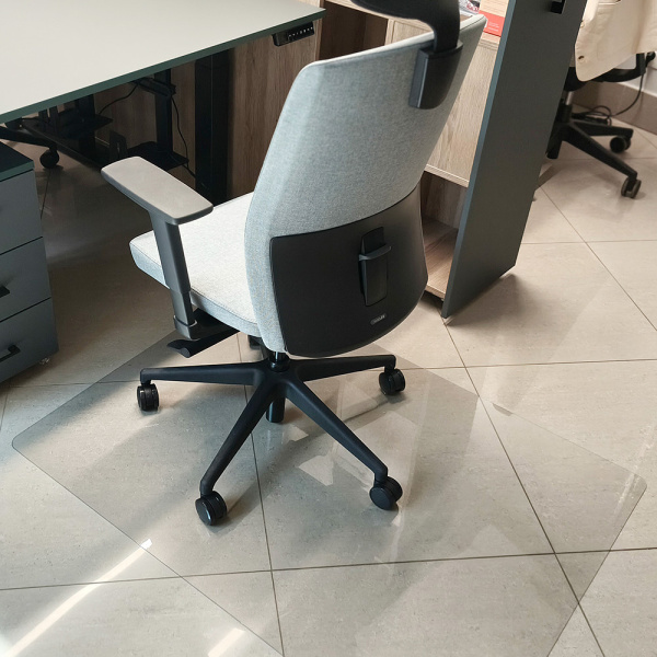 Коврик напольный защитный под кресло 1200x900x2 мм, прозрачный