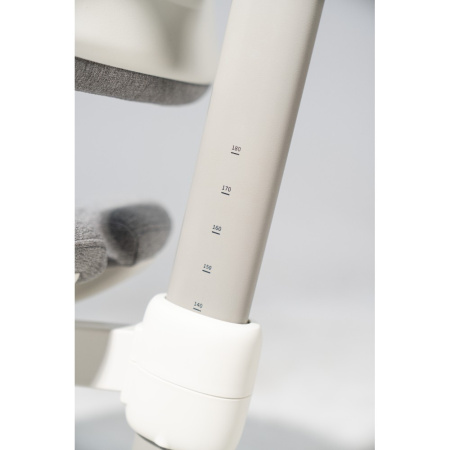 Кресло детское Ergosmart Maximus, ткань, серый, пластик, корпус белый, с чехлом "серебристый аллигатор" Кресло детское Ergosmart Maximus, ткань, серый, пластик, корпус белый, с чехлом "серебристый аллигатор"