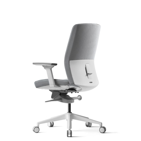 Кресло компьютерное Bestuhl J2, рама белая, без подголовника, серый Кресло компьютерное Bestuhl J2, рама белая, без подголовника, серый