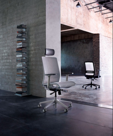 Кресло компьютерное Bestuhl S30, рама белая, серый