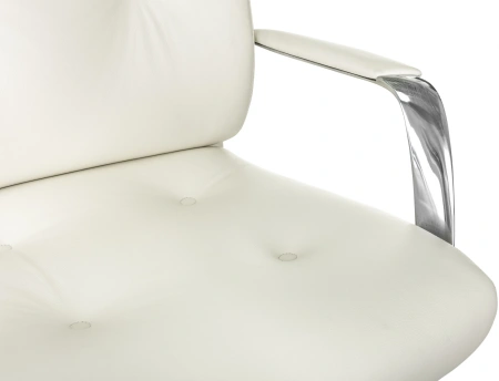 Кресло компьютерное Бюрократ DAO, кожа, белый